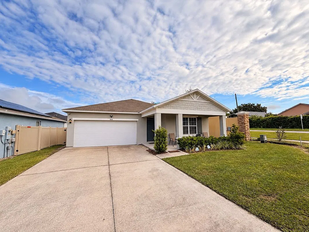 4 bed, 2.0 bath, 1657 sqft, $2,150 — Photo 1