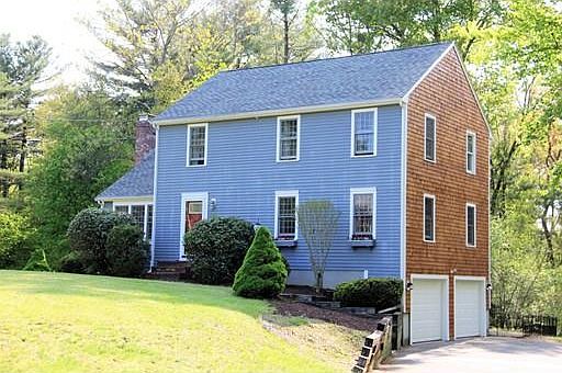 2nd image of 15 Greenbrier Ln