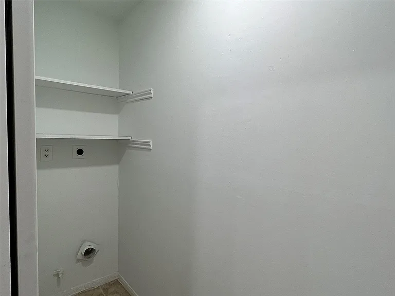947 Grand Junction Dr — Photo 15