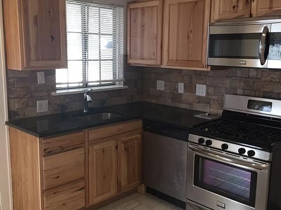2nd image of 1419 Morton Ave