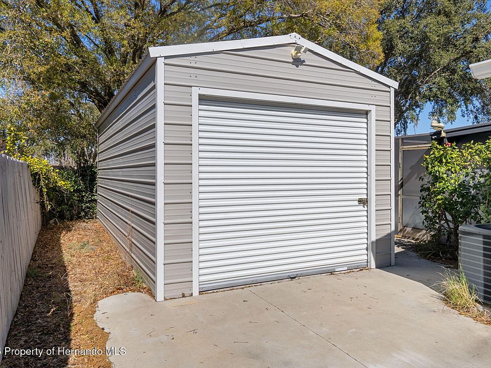 2nd image of 7833 Teal Dr