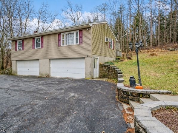 63 Haggerty Rd, Wantage Twp., NJ 07461