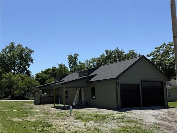 404 W Cornhill St, Cameron, MO 64429