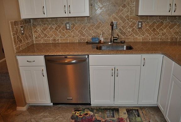 kitchen travertine backsplas