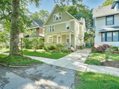 10 Menlo Pl, Rochester, NY, 14620
