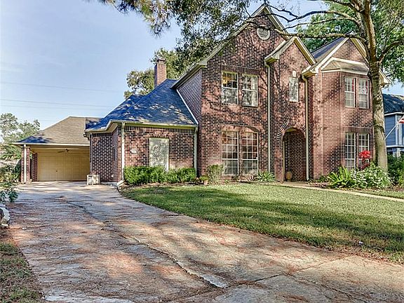 3rd image of 14507 Forest Lodge Dr