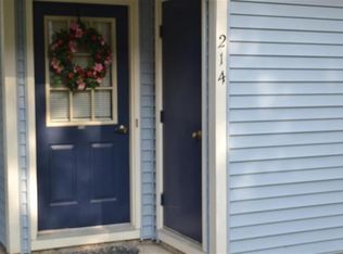 214 Yorktown Dr, Clifton Park, NY 12065