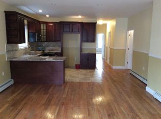 9420 109th St, South Richmond Hill, NY 11419