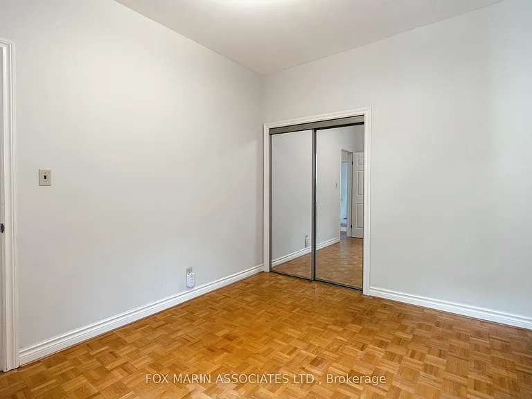 176 Macdonell Ave #UPPER — Photo 15