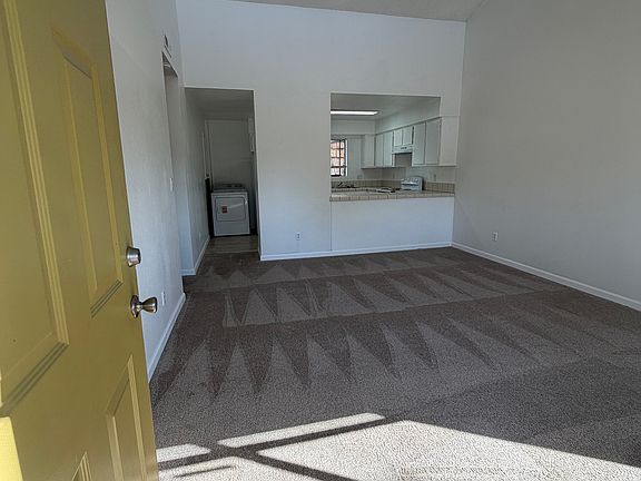 2nd image of 1199 Brinkby Ave #J