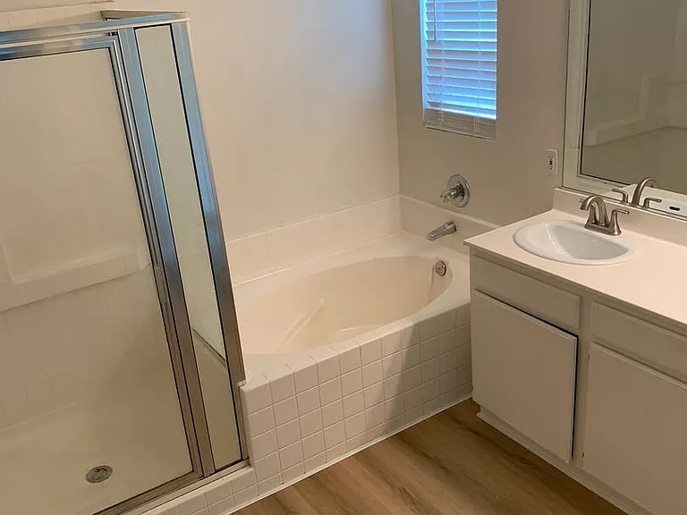 102 Goldenrod Ave — Photo 32