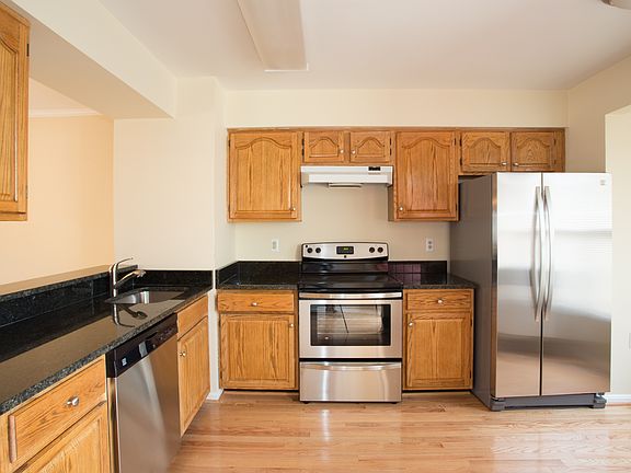3rd image of 6327 Mary Todd Ct