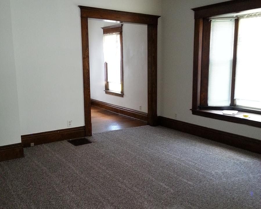 1st image of 47 Caledonia St NE #1