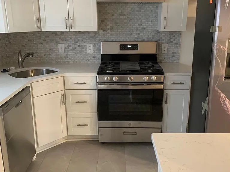 28 Othoridge Rd — Photo 2