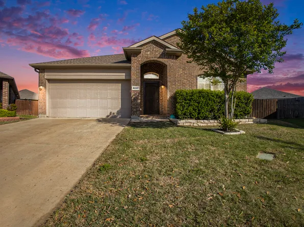8237 Sleeping Doe Dr, Fort Worth, TX 76179