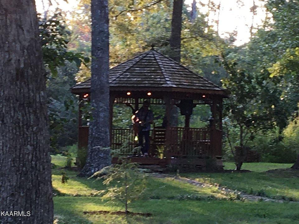 1st image of 4076 Lone Wolf Cir #12