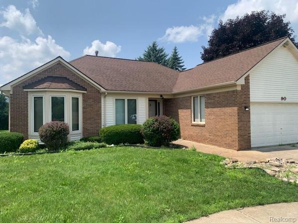 90 Granada Dr