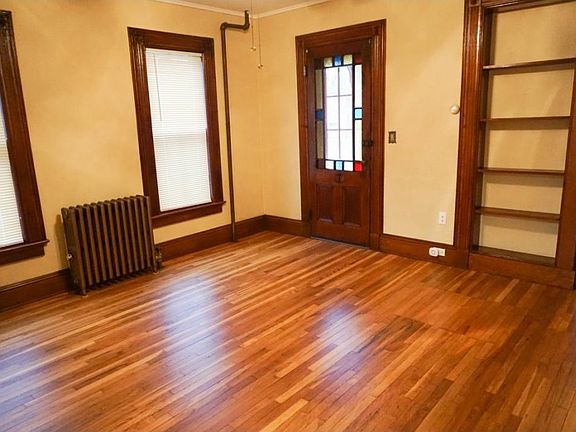5th image of 416-418 E Main St