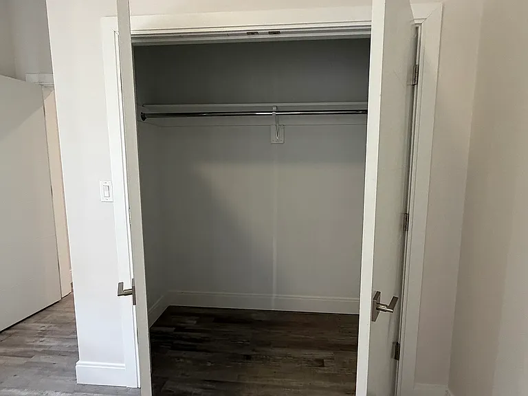 316 Shrewsbury St #4S — Photo 6
