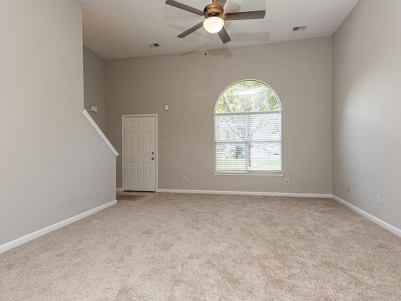 4th image of 1030 Chelmsford Cv
