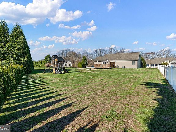 5th image of 70 W Deer Trail Rd