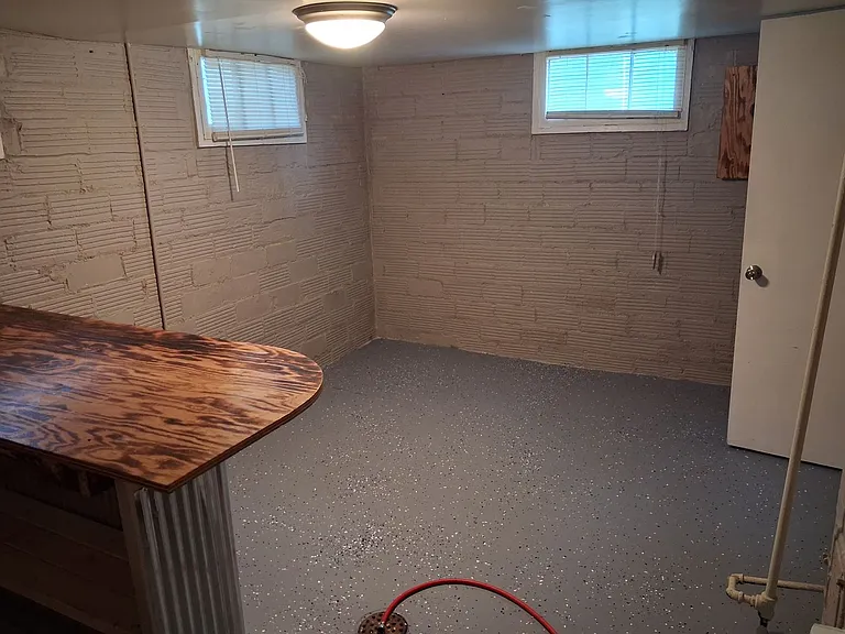 110 S Wilmoth Ave — Photo 13