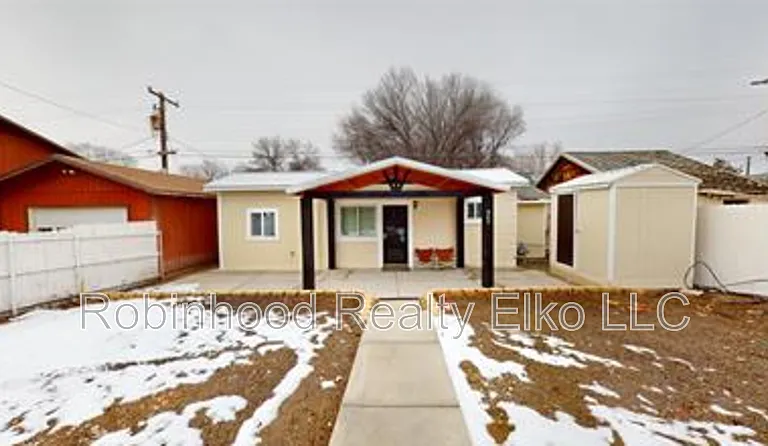 843 Lincoln Ave — Photo 1