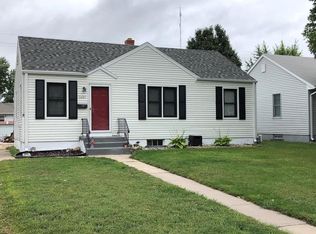 1411 W John St, Grand Island, NE 68801