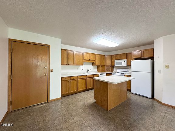 2nd image of 131 3rd Ave SE APT 307