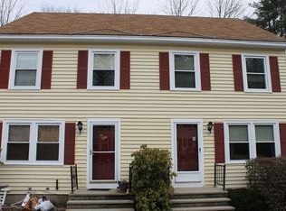 21 Powder Mill Dr, Kennebunk, ME 04043