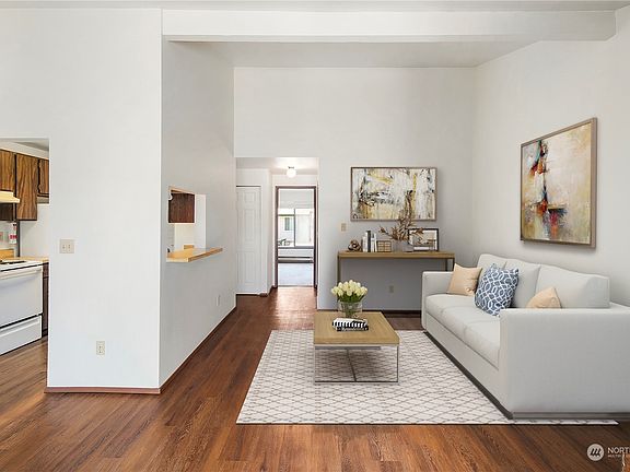 4th image of 1120 8th Street NE #7