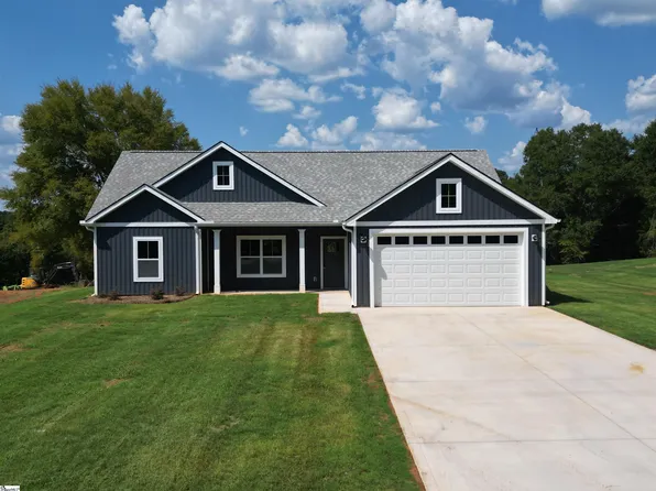 502 Hellams Rd, Gray Court, SC 29645
