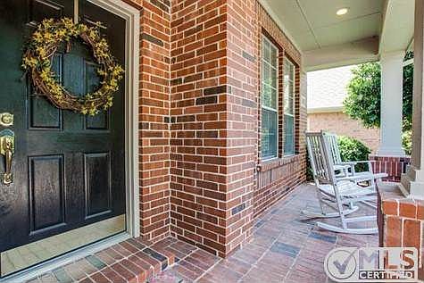 3rd image of 2502 Logan Dr
