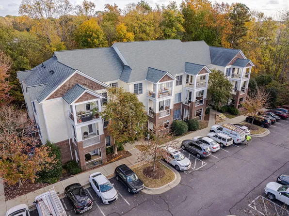 901 Canenaugh Dr APT 306, Raleigh, NC 27604