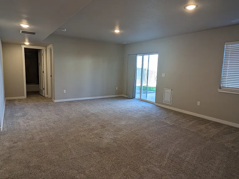 4948 Wolf Moon Dr — Photo 39