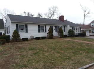 106 Amsterdam Ave, Warwick, RI 02889