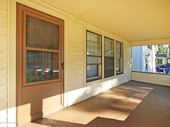 5th image of 230 N Cochran Ave