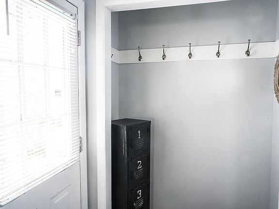 3rd image of 4801 Stanton Blvd