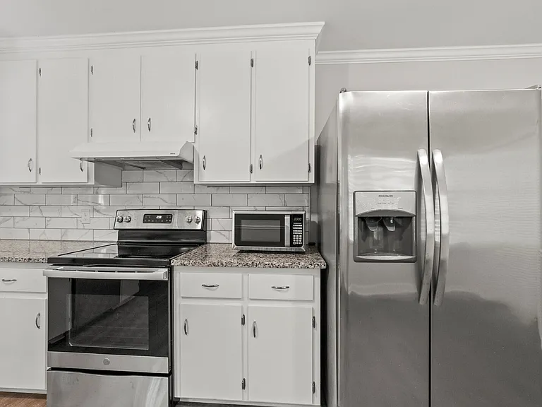 3921 Bamburgh Ln — Photo 14