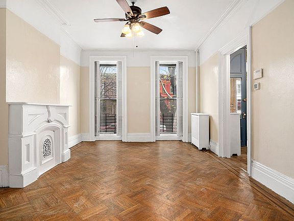 5th image of 352 Halsey St