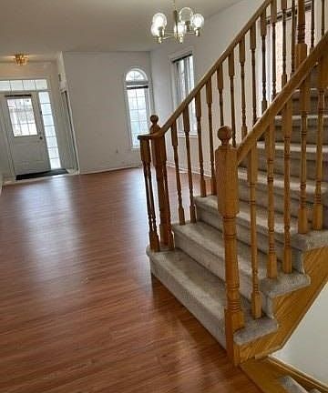 5th image of 54 Peachwood Cres