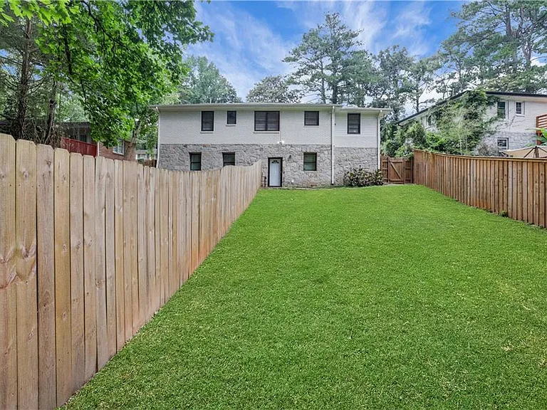 1982 Rena Cir SW — Photo 31