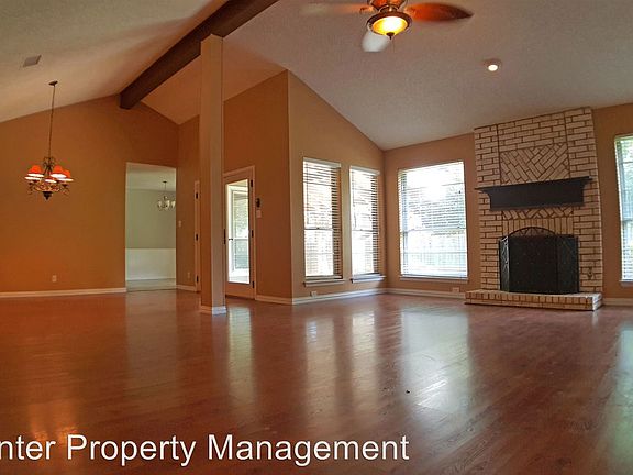 3rd image of 4303 Las Palmas Dr