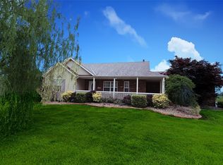 10781 Lake Rd, Highland, IL 62249