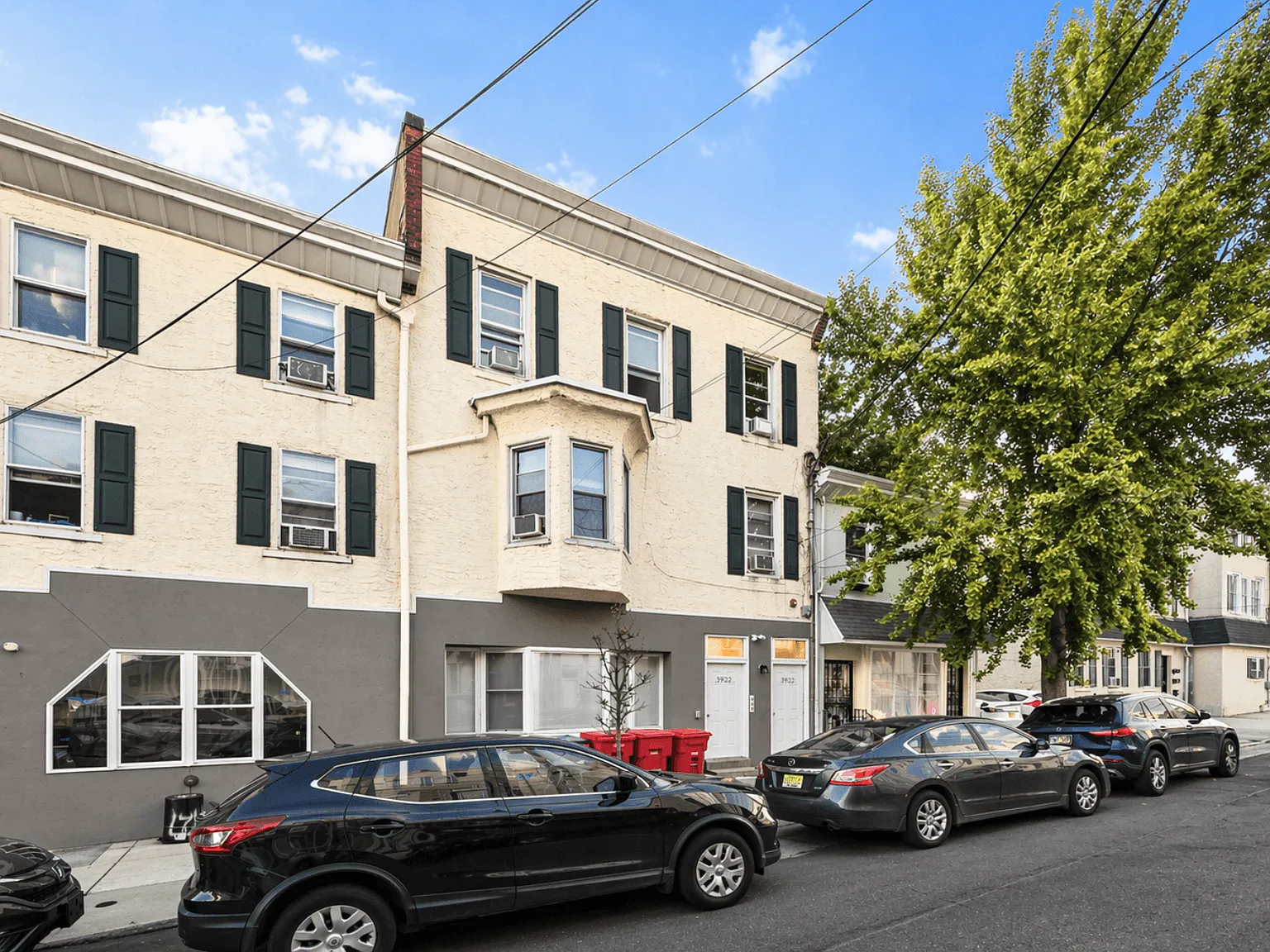 3922 Terrace Street — Photo 1