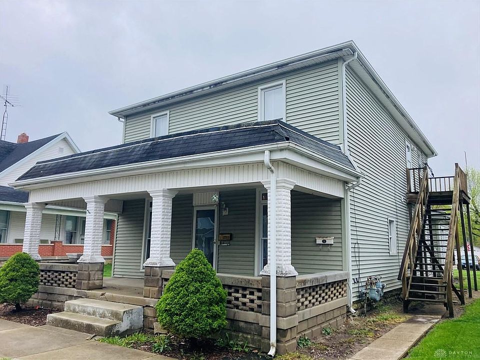 1st image of 125 E Main St