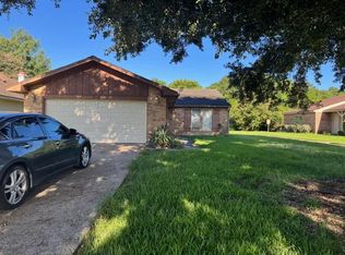 1495 Stacewood Dr, Beaumont, TX 77706