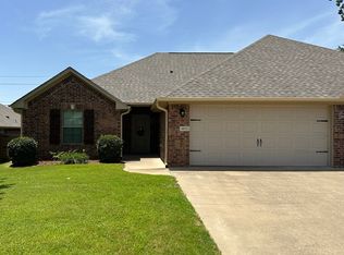 4013 Stonebridge Dr, Tyler, TX 75707