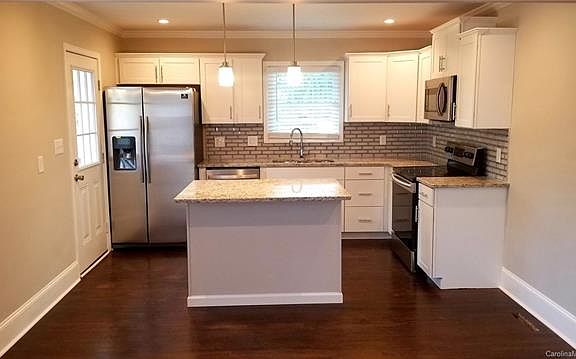 5th image of 3522 Enfield Rd