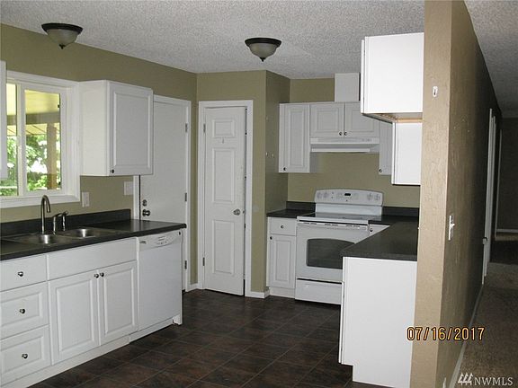 4th image of 1411 Marion St